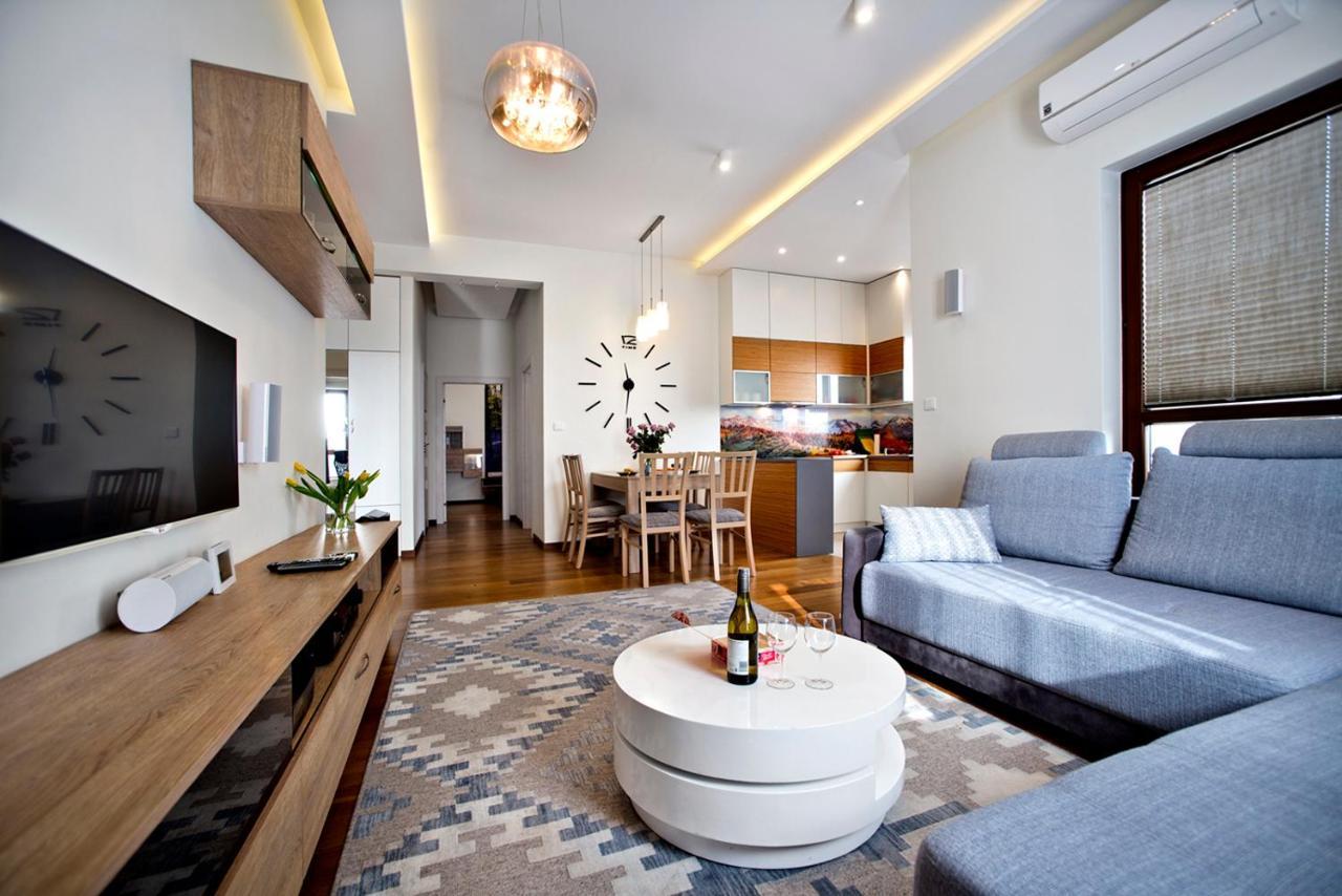 Jana Kazimierza 57 Serviced Apartament